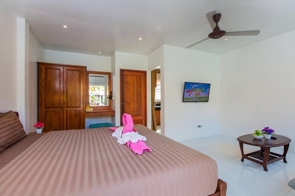 Lemon Tree Naturist Resort Naiharn Beach Phuket Exterior photo