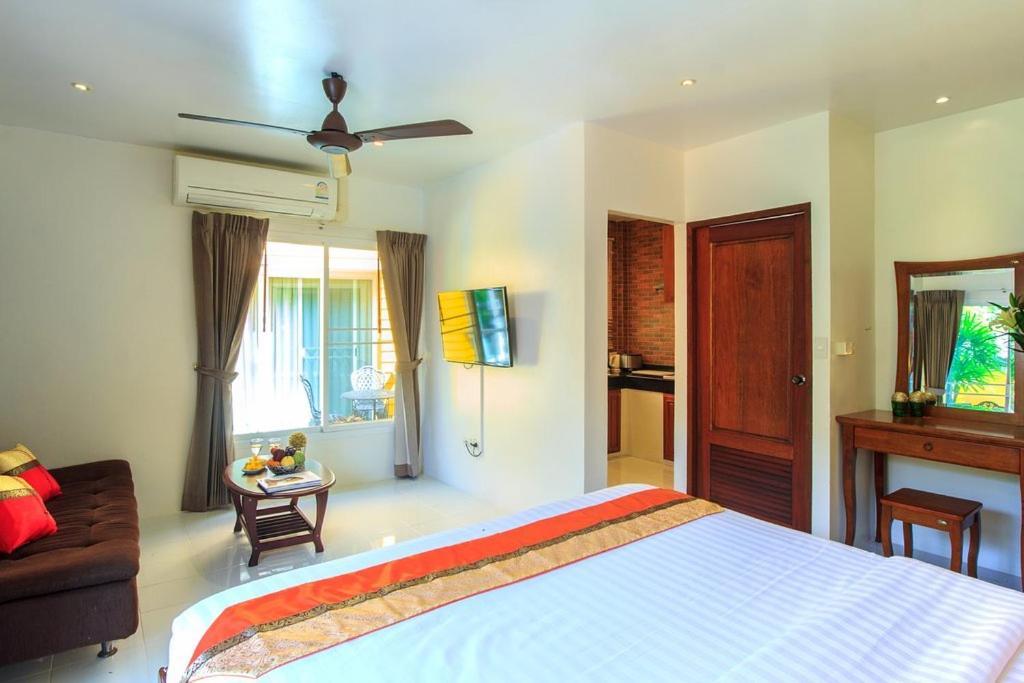Lemon Tree Naturist Resort Naiharn Beach Phuket Exterior photo