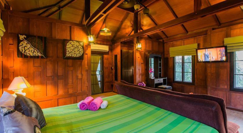 Lemon Tree Naturist Resort Naiharn Beach Phuket Exterior photo